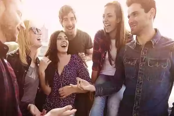 Conoce personas de distintos paises sudamericanos en RadioBlue