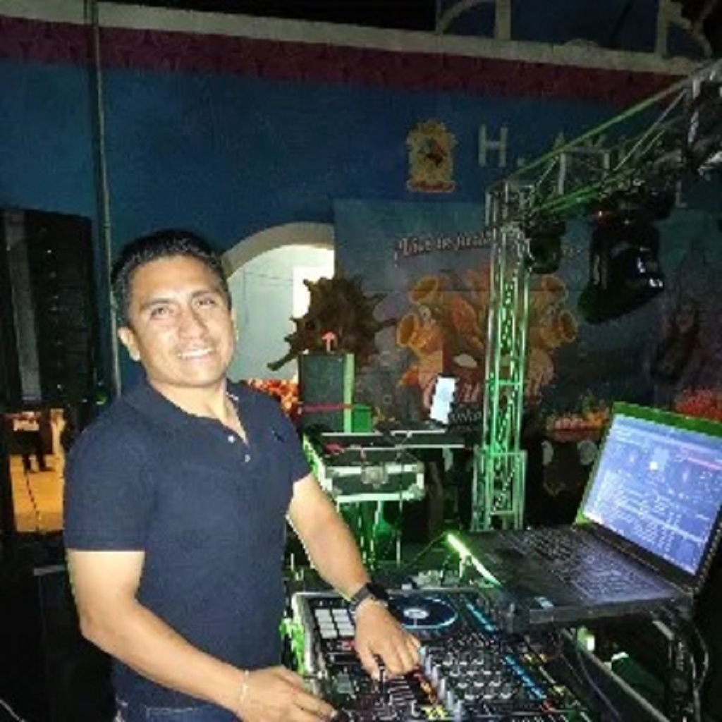 dj de radio ^SHUDVJ^